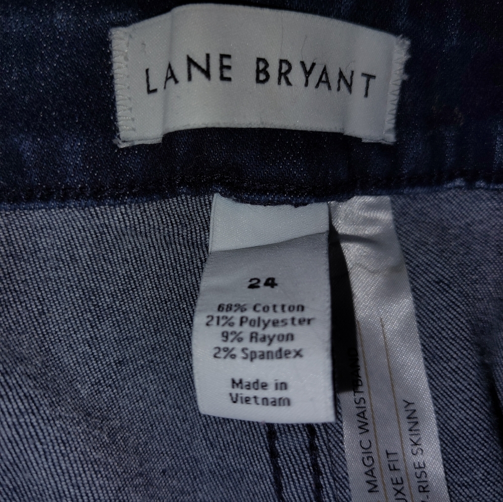 Women's Lane Bryant Jeans, LowRise Boot* Jeans, Deluxe Fit w/Flex Magic Waistban - Picture 3 of 7